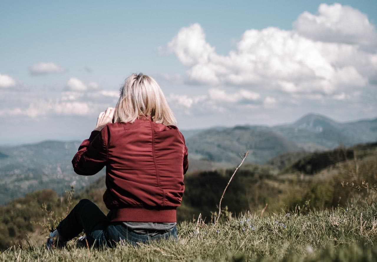 Solo Travel Statistics 2026: Growth, Demographics & Safety Trends