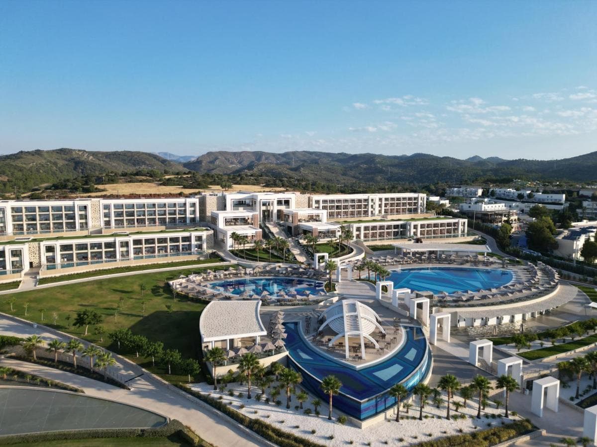 Mayia Exclusive Resort & Spa – main photo