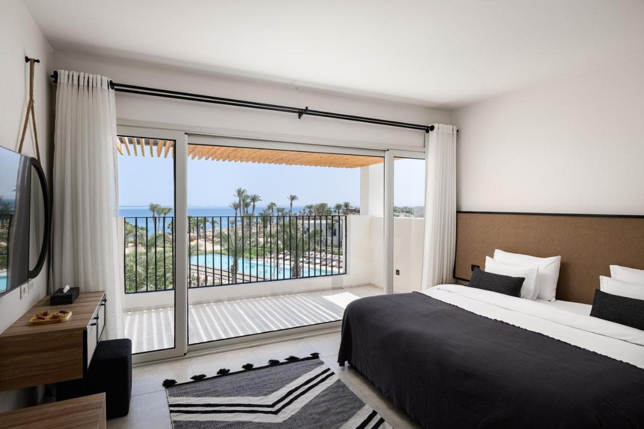 Serry Beach Resort – photo 2
