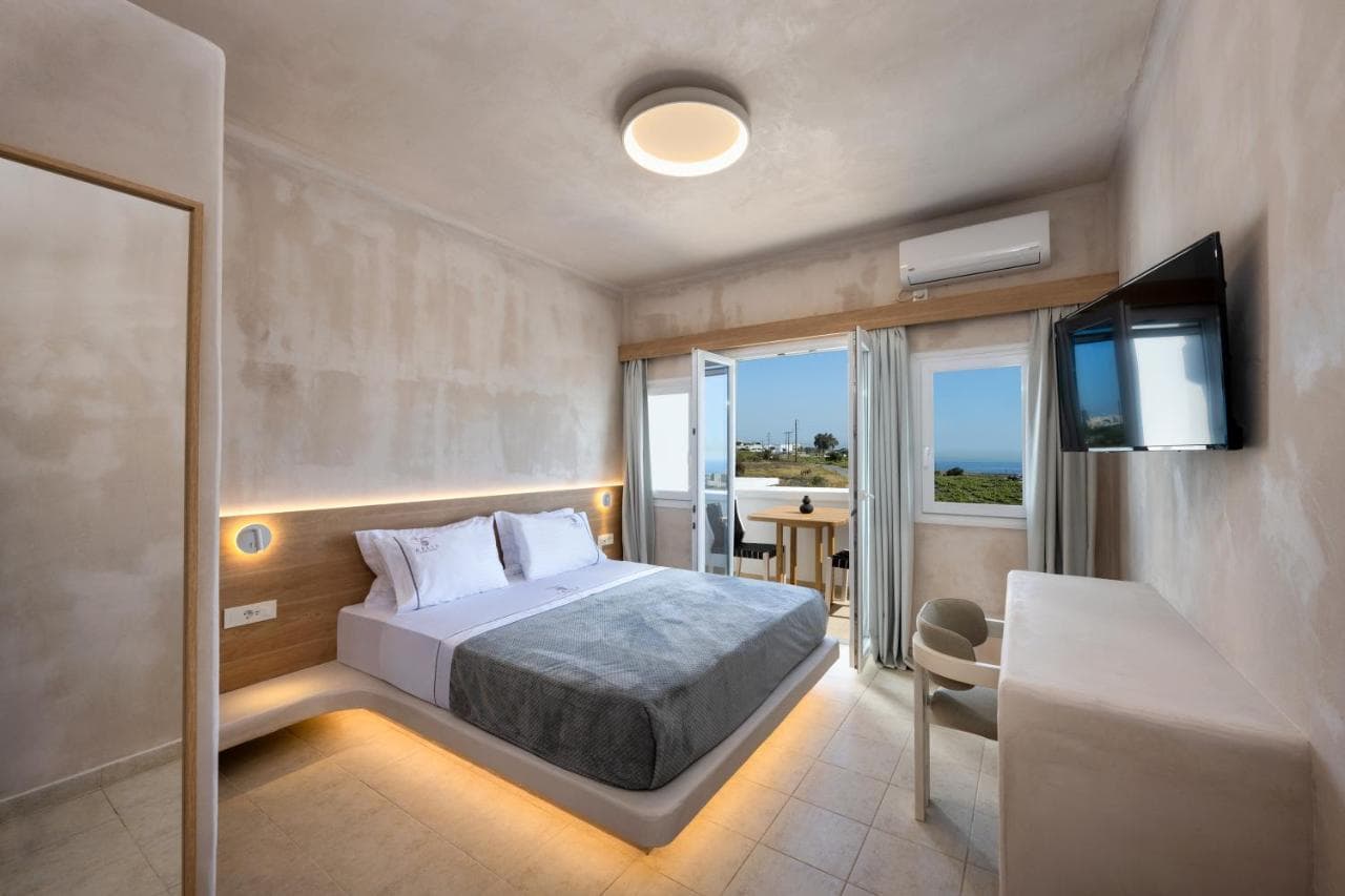 Aelia Luxury Suites – photo 8