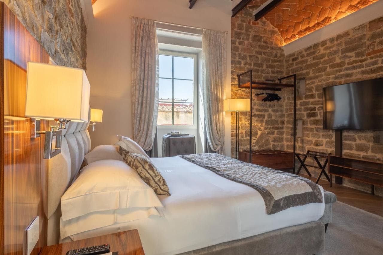 Donati Luxury Tower Suites – photo 4