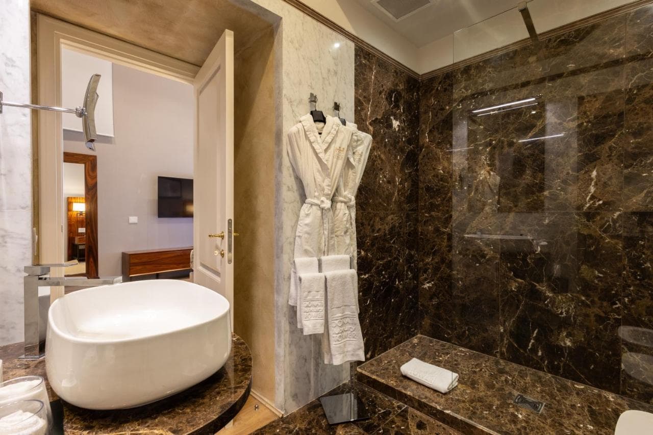 Donati Luxury Tower Suites – photo 8