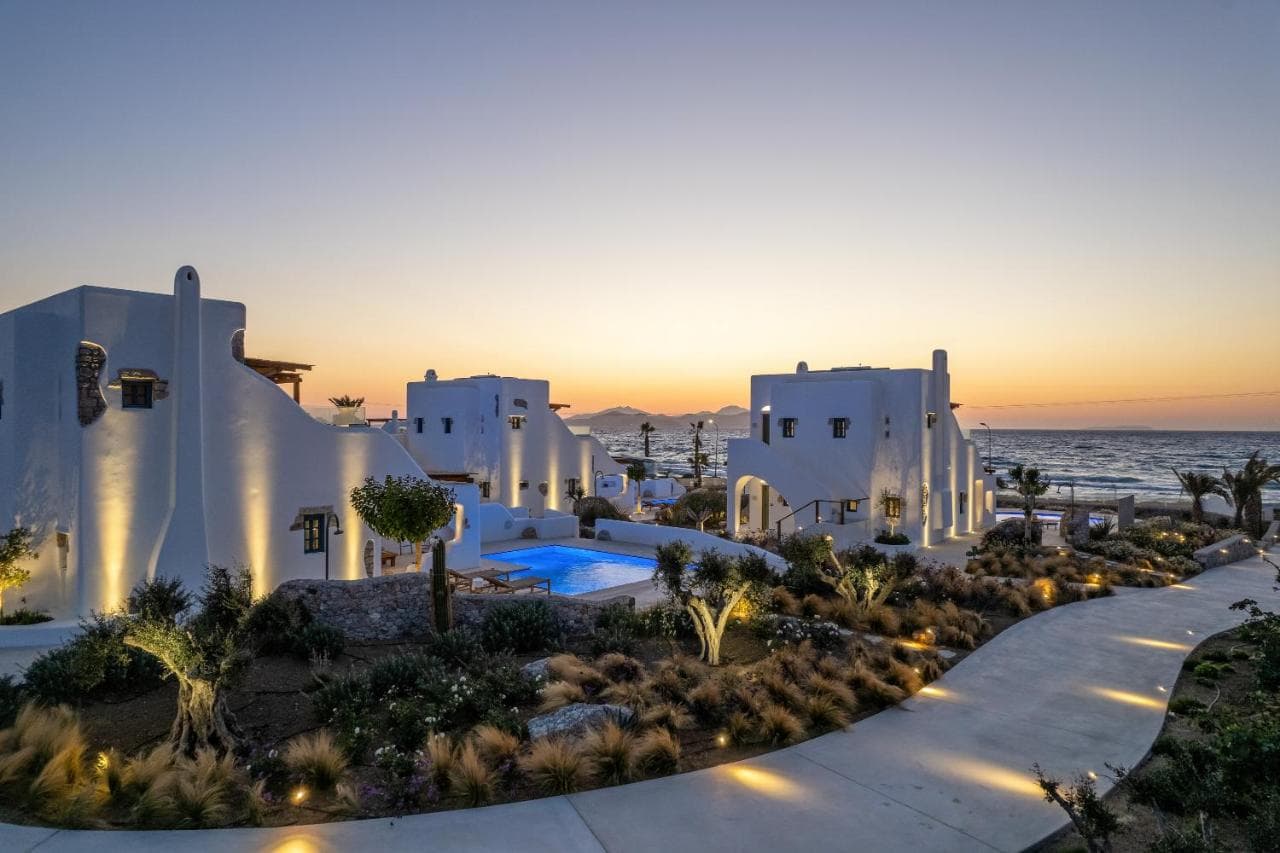 Blue Pearls-Adults Only Luxury Suites – photo 5