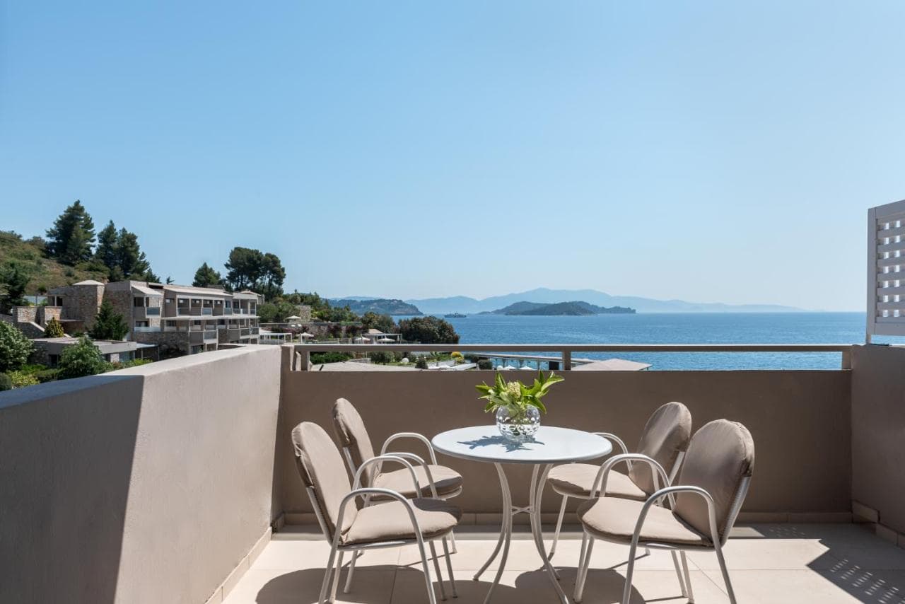 Kassandra Bay Resort, Suites & Spa – photo 2