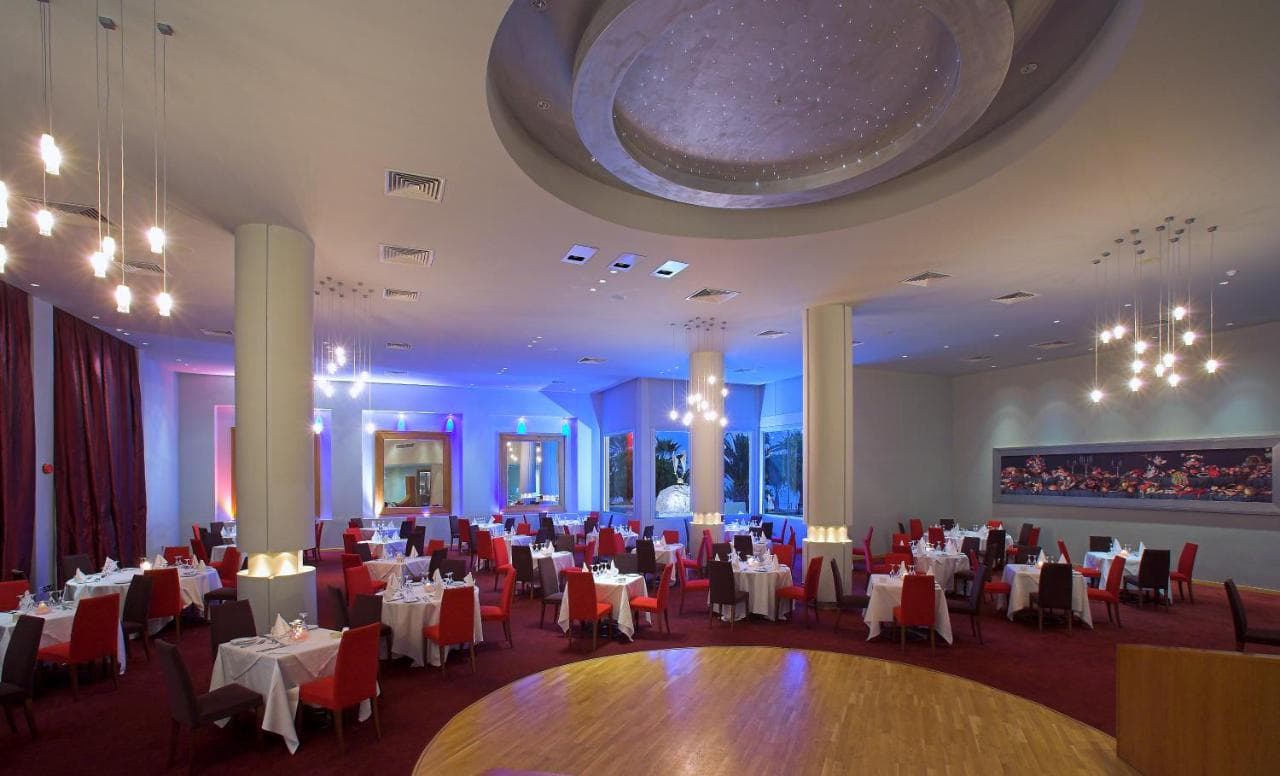 Golden Bay Beach Hotel – photo 8