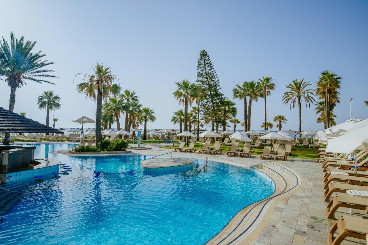 Golden Bay Beach Hotel – photo 4
