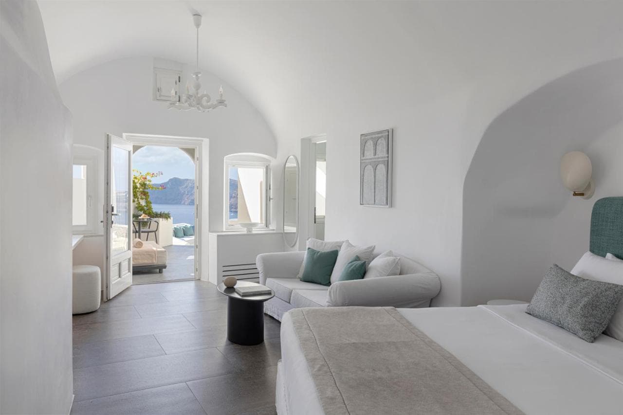 Canaves Oia Suites - Small Luxury Hotels of the World – photo 2