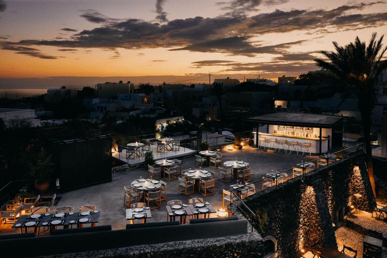 Vedema, a Luxury Collection Resort, Santorini – photo 6