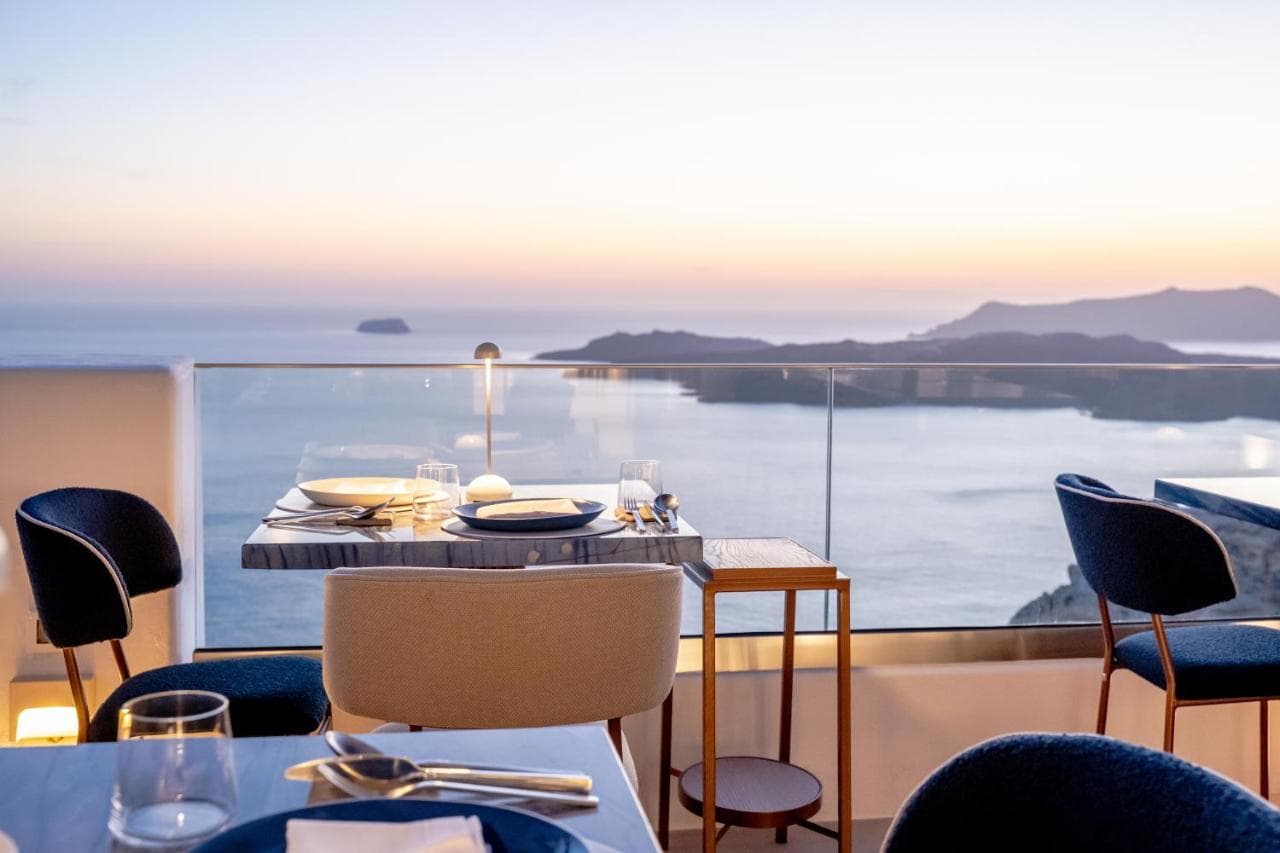Apeiron Blue Santorini by Apeiron Hotels – photo 3