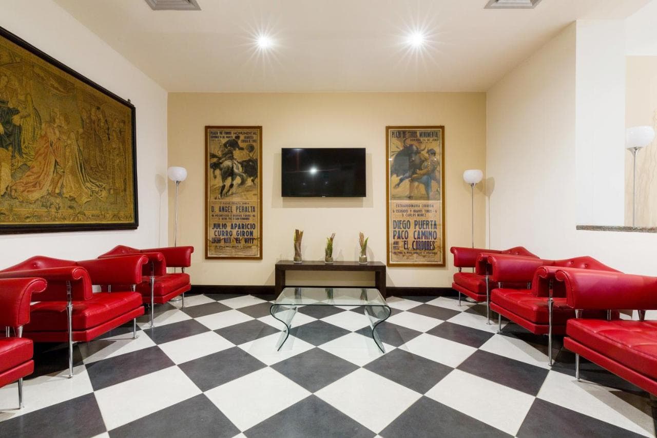 Hotel Catalunya – photo 6