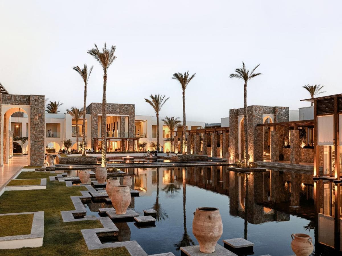 Amirandes, A Resort to Live