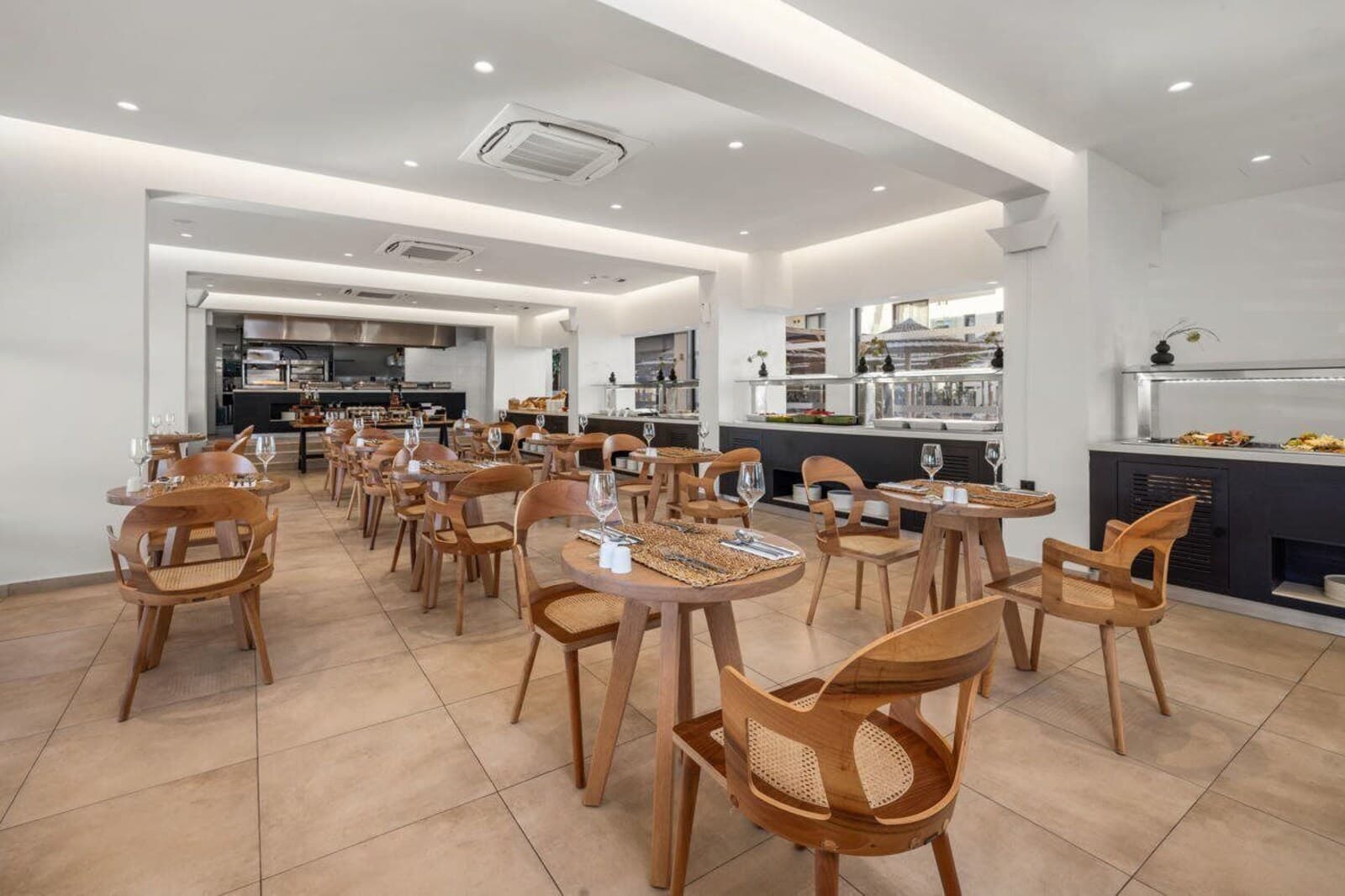 Cabana White Boutique Hotel