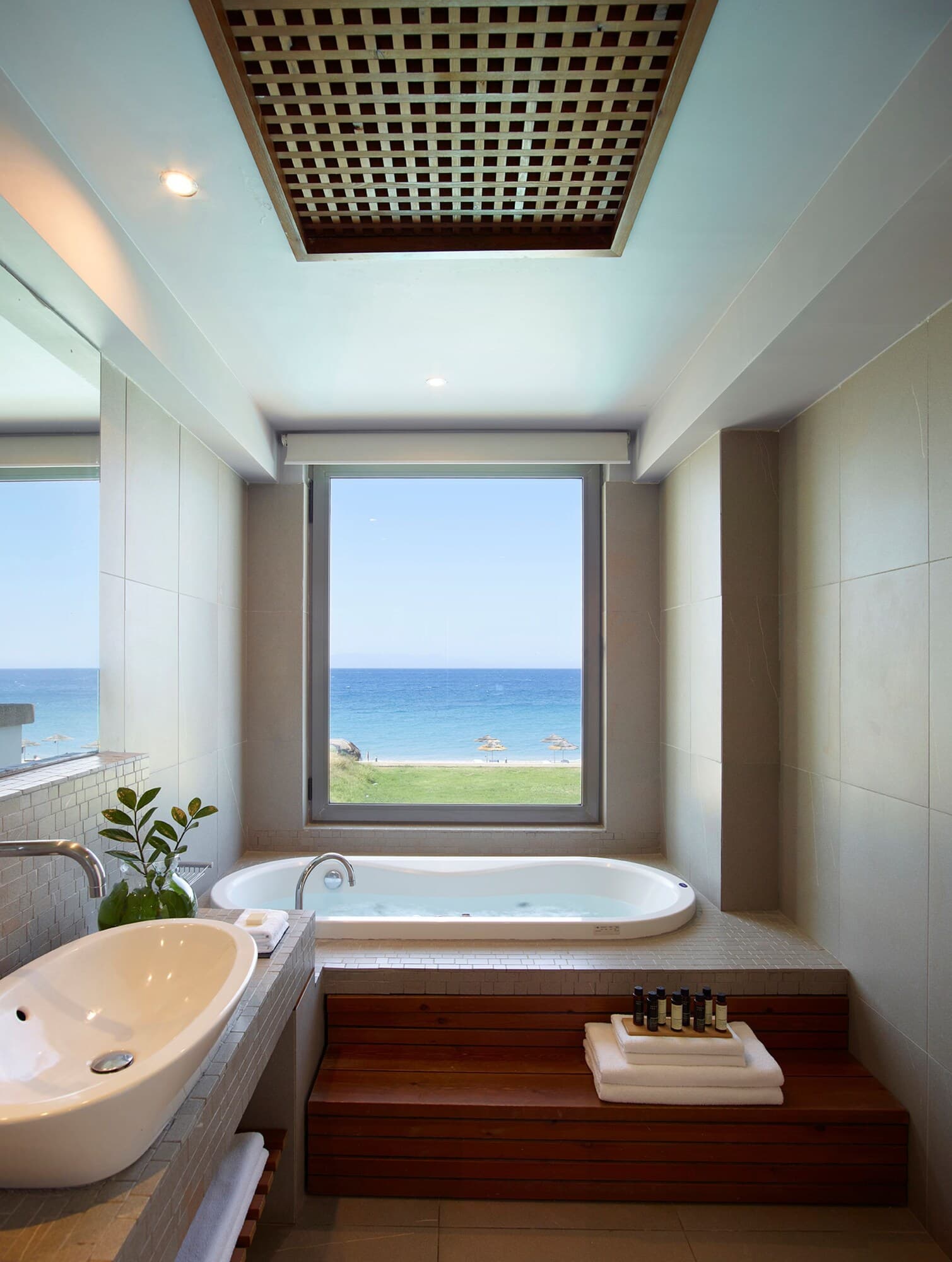 The Ixian Grand & All Suites - Adults Only – photo 3