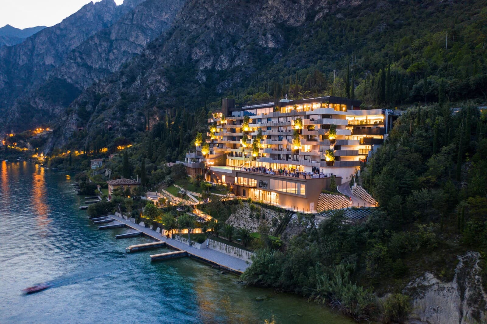 EALA My Lakeside Dream